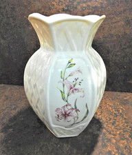 Belleek Vase Country Trellis
