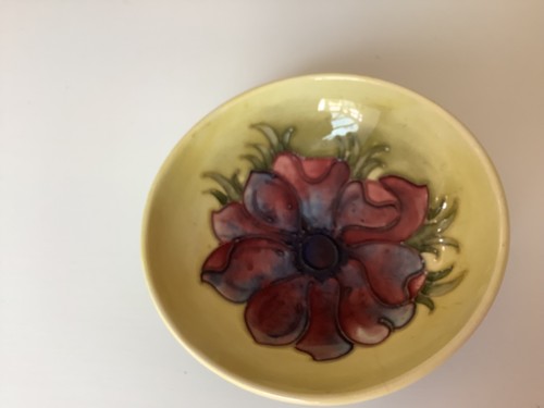 Moorcroft vintage anemone - moorcroft,