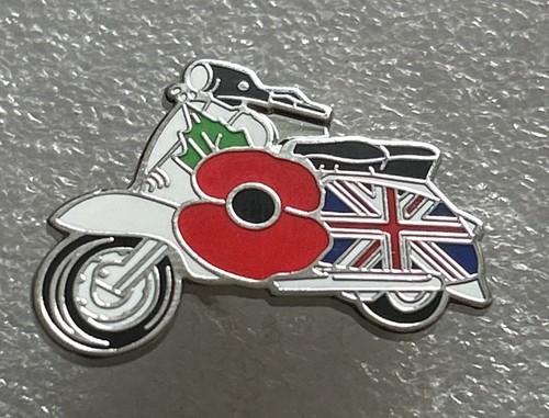 Lambretta enamel badge - badge,