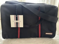 Bnwt tommy hilfiger holdall - bnwt,
