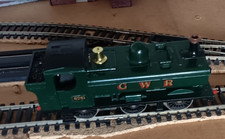 Hornby R041 OO Gauge Pannier Tank Steam Locomotive