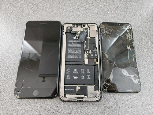 Incomplete damaged apple - incomplete/damaged,