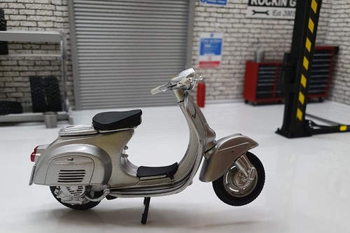 Vespa 125 nuova 1965 - 1965, 1:18