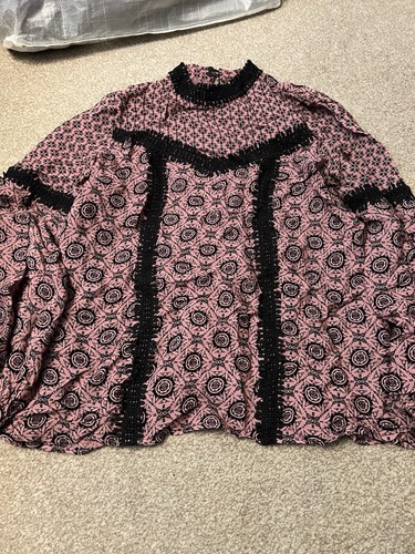 Ladies clothes bundle - size, 12
