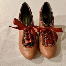 Poetic Licence London Gold Lace-Up Vintage Heels Size 38.5