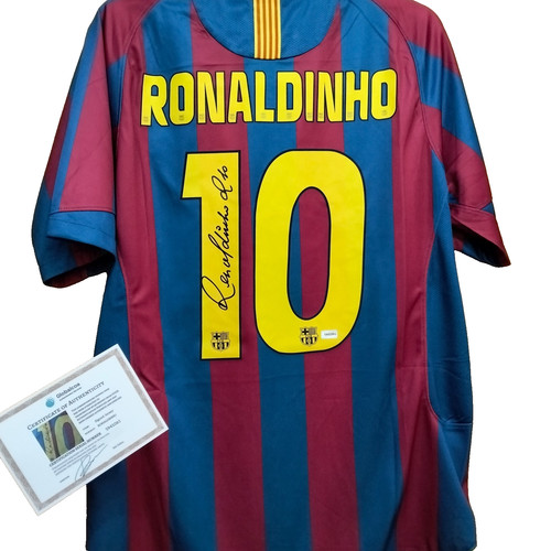 Ronaldinho autograhed - ronaldinho,
