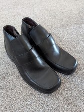 Black Leather Chelsea Boots