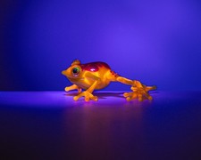 Yellow Uranium Glass Frog –
