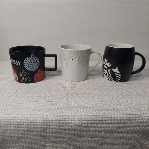 Starbucks holiday mug set - starbucks,