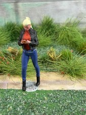 Model Railway Figure Woman With Phone 3D Scale Printed HO OO SCALE