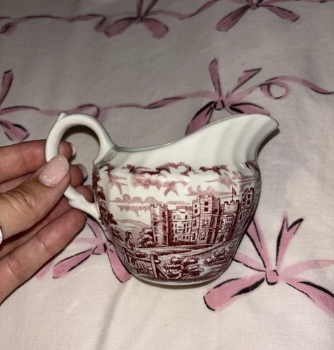 Olde country castles red - olde,