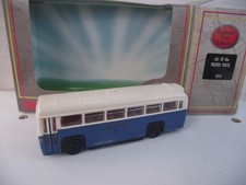 EFE AEC RF Bus Premier Travel