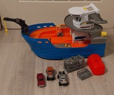 Super Wheelz Shark Attack Boat