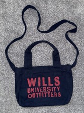 JACK WILLS NAVY CANVAS RED WILLS UNIVERSITY OUTFITTERS GRAPHIC BAG