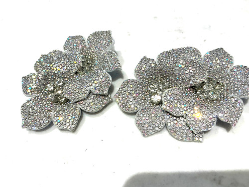 Made with swarovski - 🌺made,