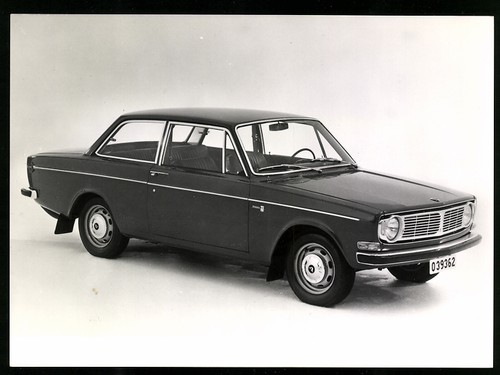 Photograph car volvo 142 - car,