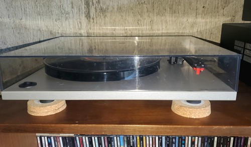 Rega turntable w factory - rega,