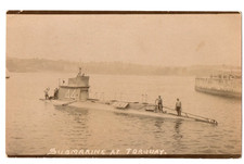 TORQUAY       SUBMARINE  IN  HARBOUR     RP    PU 191O