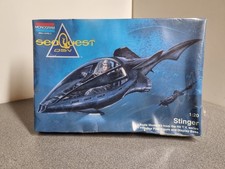 Monogram Seaquest DSV 1:20 Stinger 1994 Model Kit Sealed Includes Pilot Rare