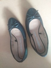 Womens flats. F & F.   Sensitive Sole. Size  UK 6.  Black. pre-owned.