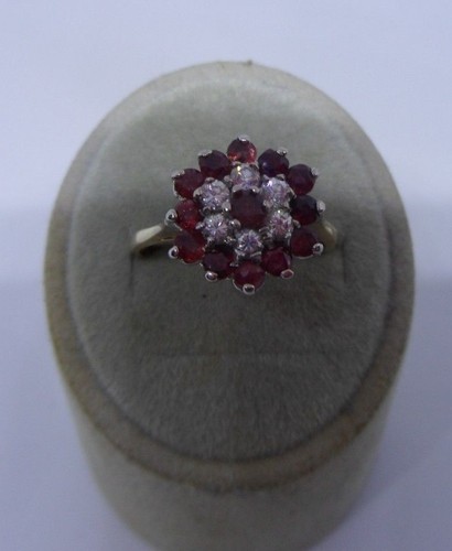 Ladies yellow gold garnet - yellow,