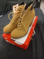 Women's Select Boots