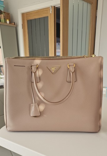 Prada galleria large - prada, saffiano