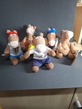 5 Hungry Horse Plush Figures