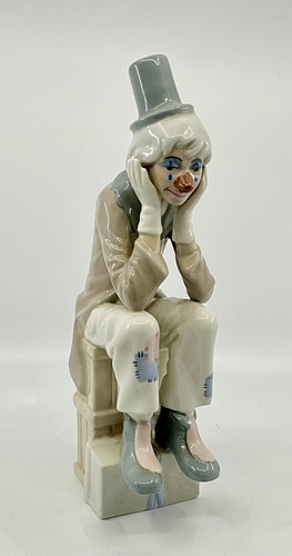 Casares seated clown excellent - casares,