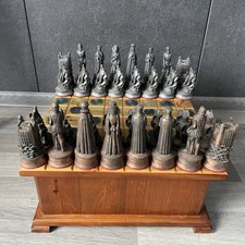 Elizabethan Cooper/Silver colors Chess set Include Wooden Board / chess holder