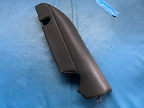 Left side rear seat - mg,
