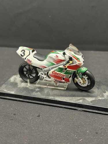 Moto honda rc45 24 scale - honda,