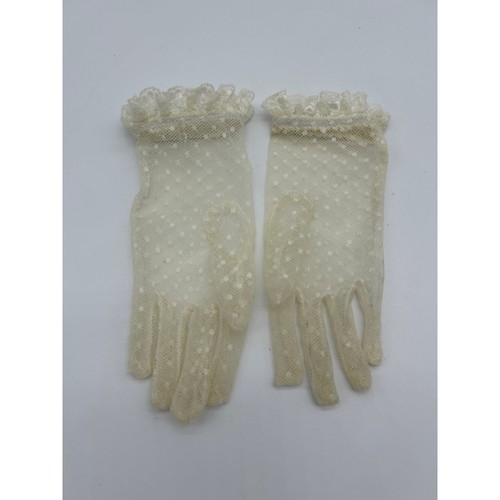Vintage off white lace - vintage, off-white