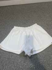 PRETTYLITTLETHING White