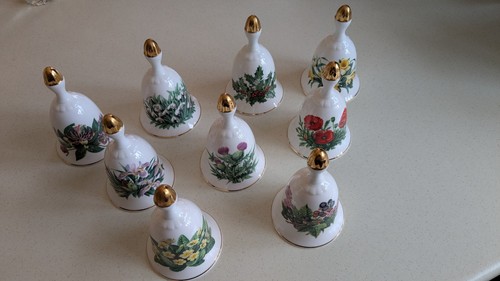Danbury mint bone china - 9,