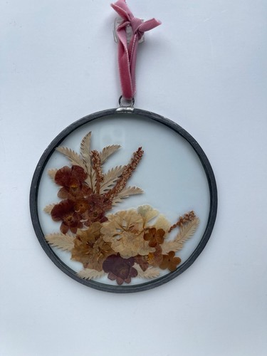 Vintage pressed flower frame - pressed,