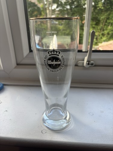 Warsteiner eine königin - eine,