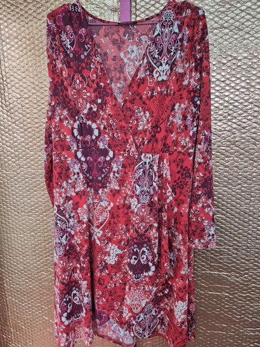 Savoir size red floral long - red,