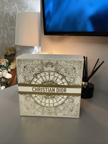 Christian dior gift box - christian,