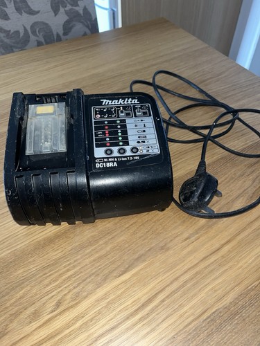 Makita dc18ra 240v 240w - t,