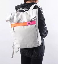 NIKE WOMENS RADIATE TRAINING