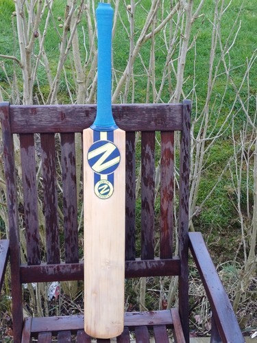 Zenith sports cricket - bat, with