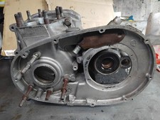 TRIUMPH T100R DAYTONA = CRANKCASES = 1971