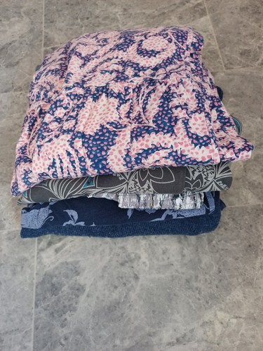 Ladies clothes bundle size - ladies,