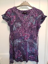Debenhams short sleeved fitted V-neck top blue & purple size 14/16 