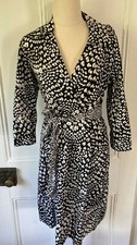 Basque size 8 Black Animal