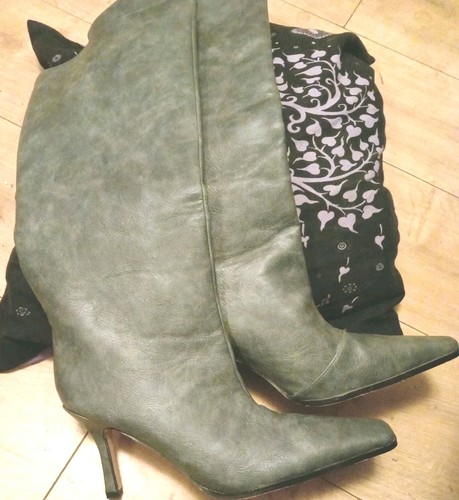 Ladies knee length - knee,