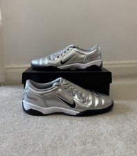 Size UK 10 Men’s - Nike T90