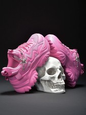 Woman’s Black Chunky