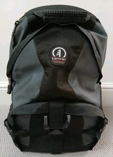 TAMRAC S.A.S CAMERA BACKPACK